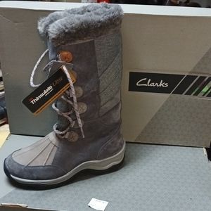 NWT Clarks winter snow boots size 8